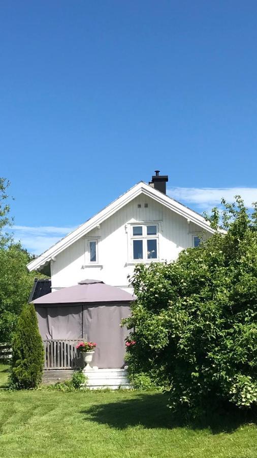 Smabruket Stall Solheim Rodby Exterior foto